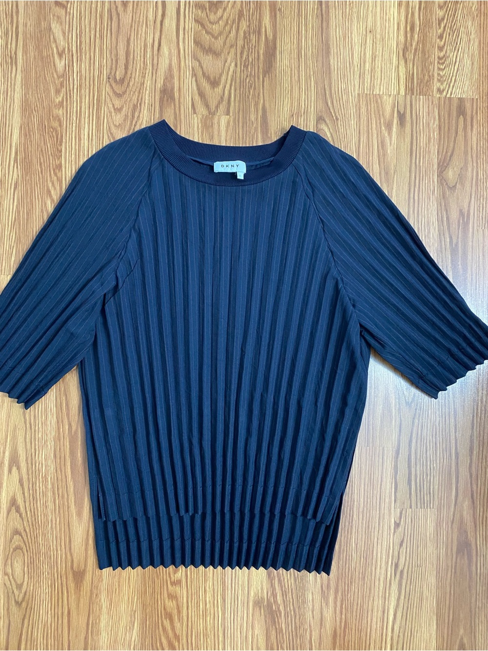 DKNY Black Ribbed Short-Sleeve Crewneck blouse
